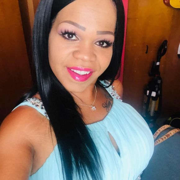 Meet your Posher, Melissa - Picture 1 of 1